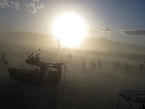 dust_storm_in_black_rocks_desert_n